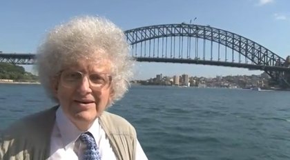 Professor na Ponte de Sydney